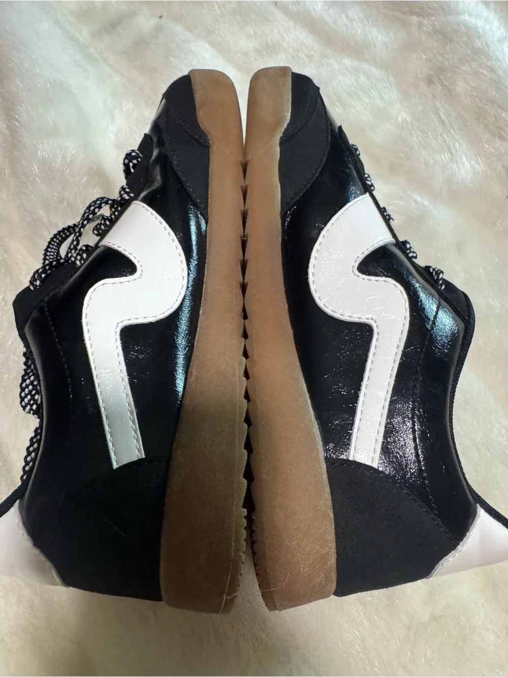 Women's Black and White Lace-Up Sneakers with Gum Sole 8.5 M